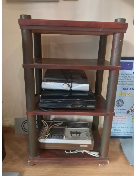 Mesa para equipos Hi-fi en Zaragoza Aragón