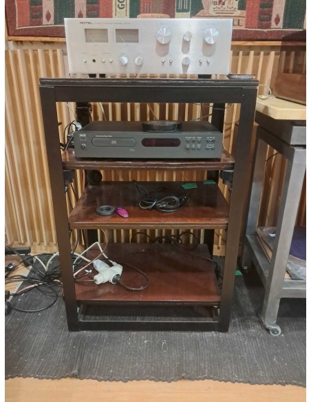 Mesa para equipos Hi-Fi de hierro. Calidad en Zaragoza, Aragón